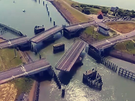 一眼以為是橋從中間斷開，再看一眼原來是設(shè)計(jì)師用心良苦